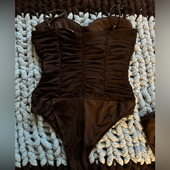 Lulus Ruched bodysuit - Picture 4 of 4